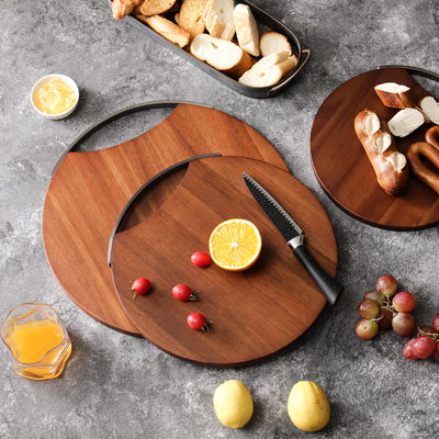 Metal Handle Round Cutting Board