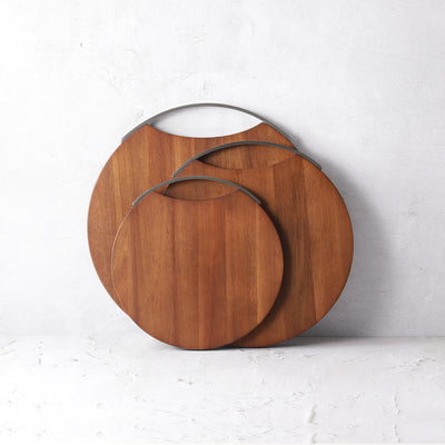 Metal Handle Round Cutting Board