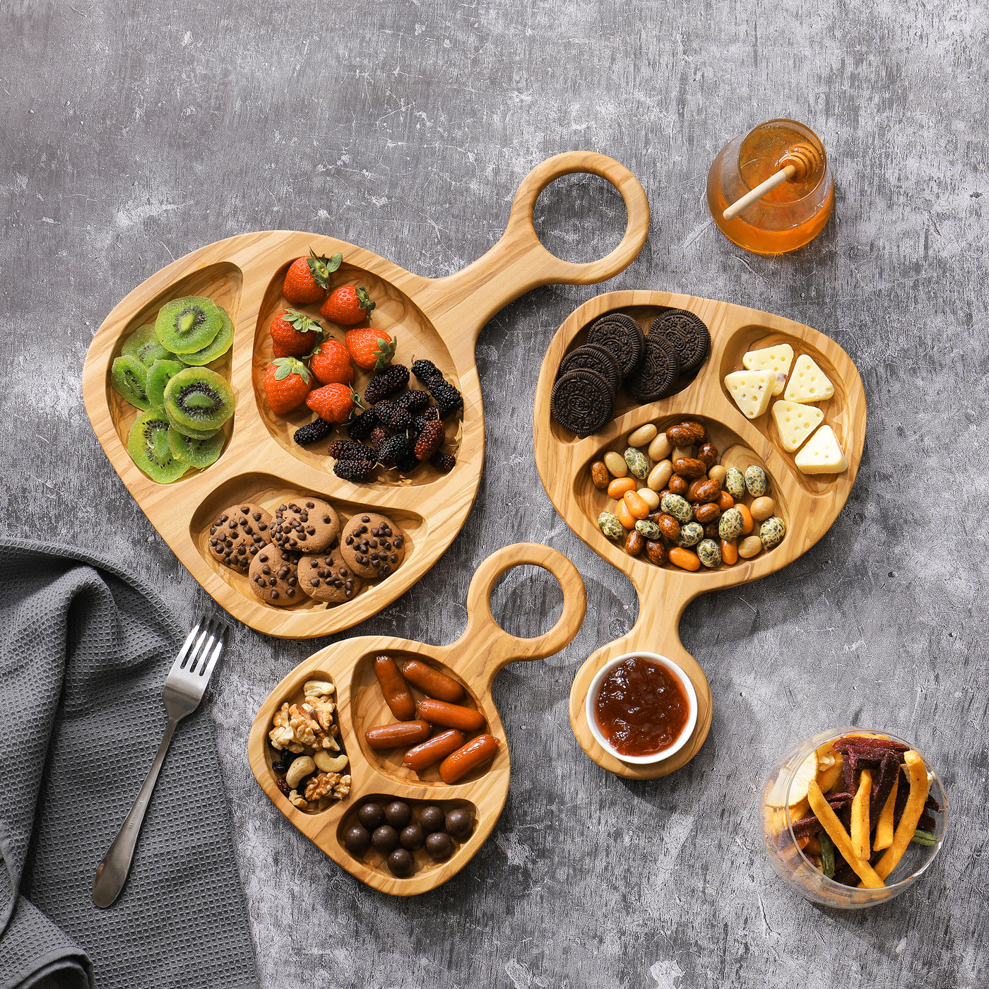 Ring Handle  3 Compartment   Snacks Tray