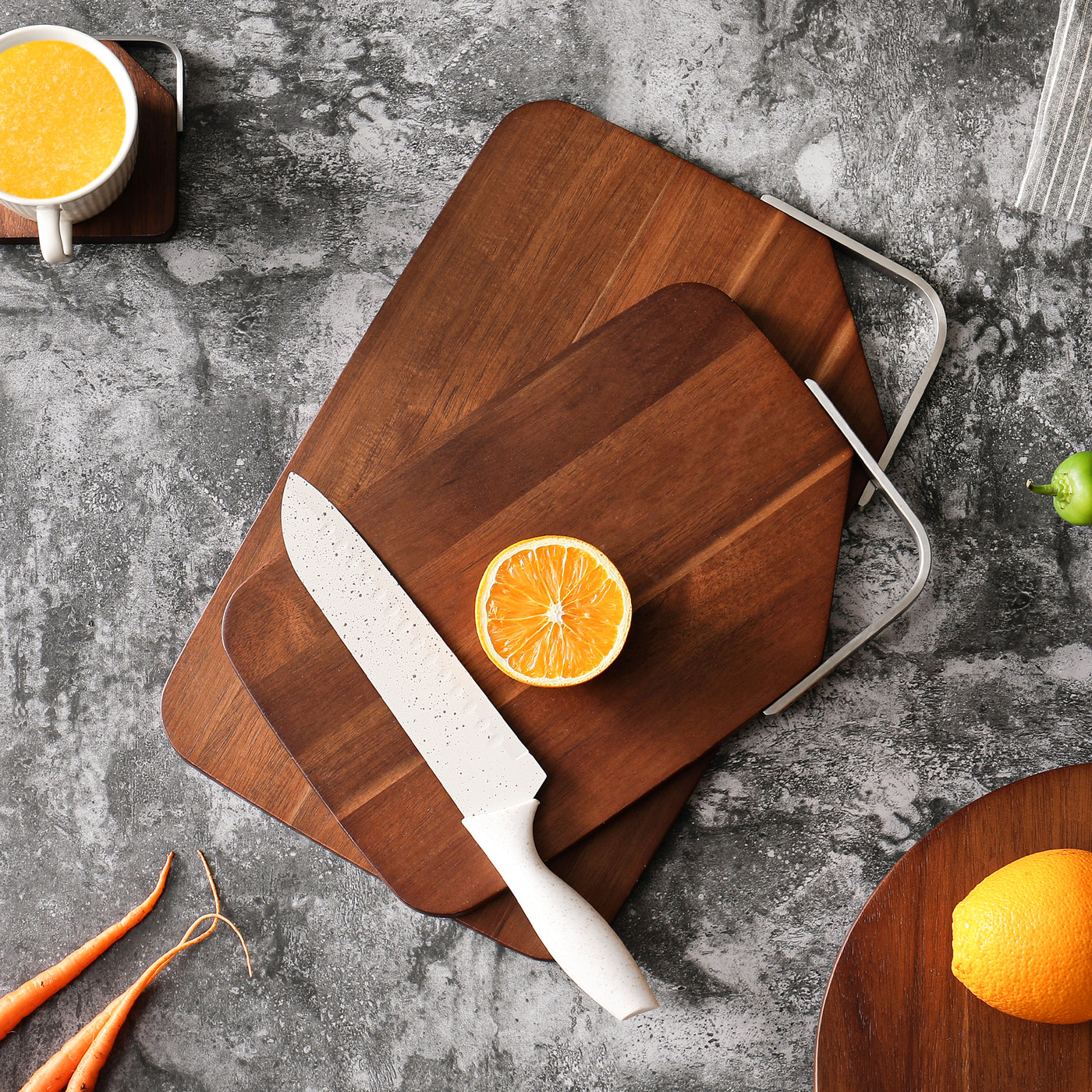 Metal Handle Cutting Board