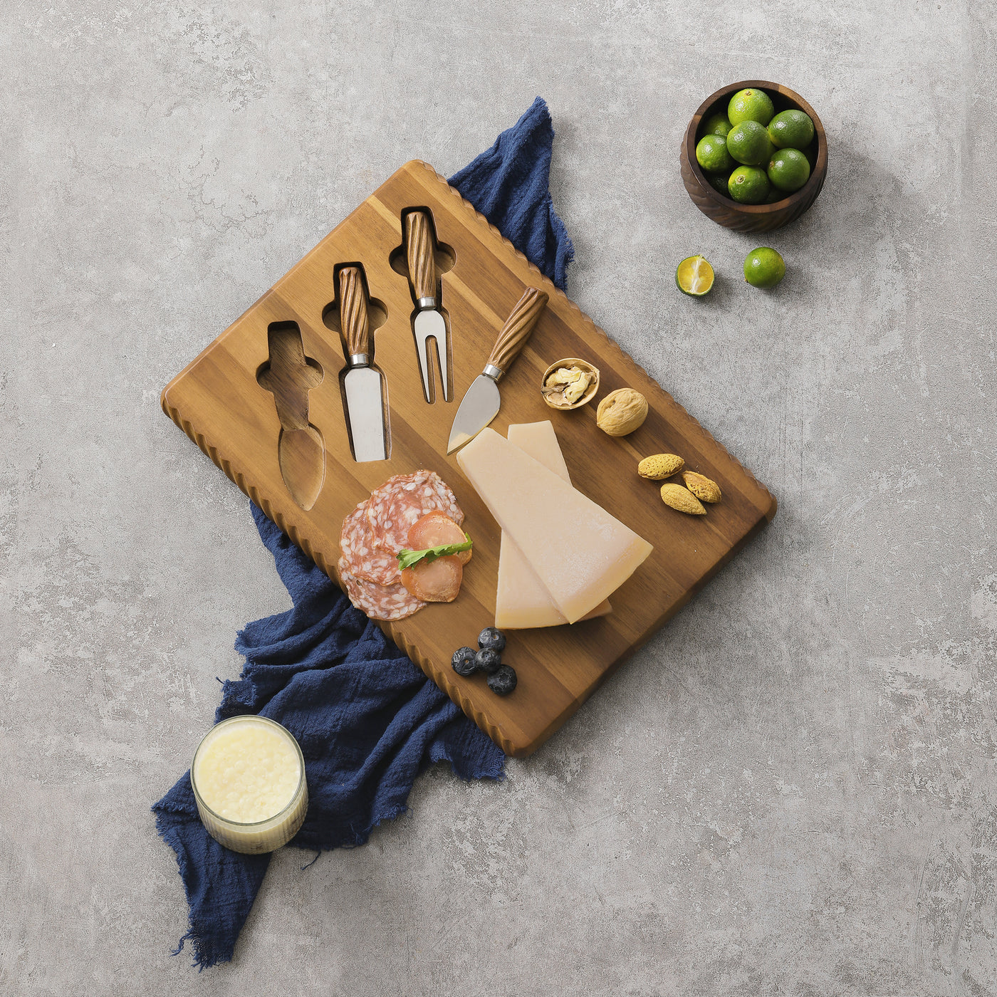 Spiral Cheese Board and Knife Set