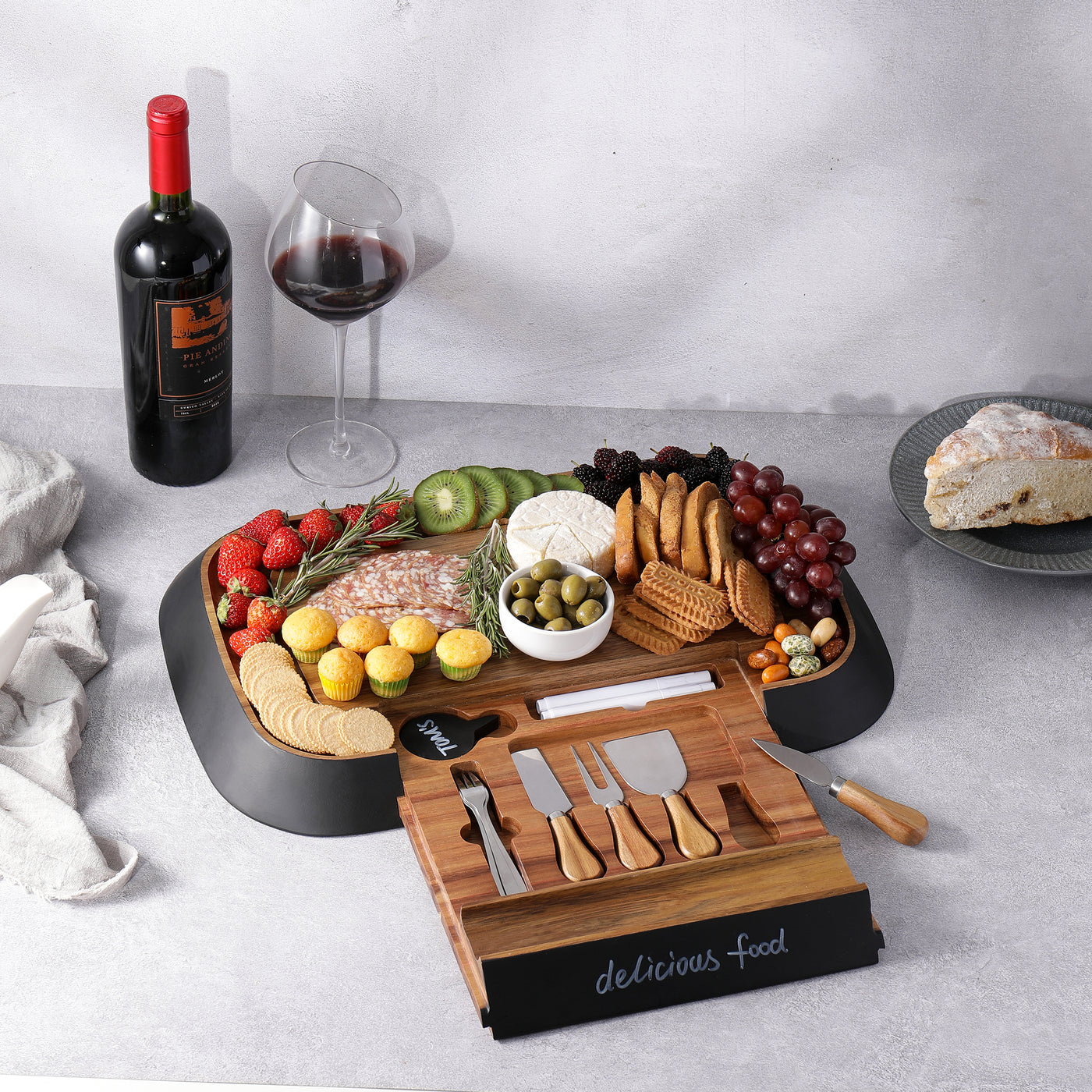 Memo Board  Cheese Board and Knife Set