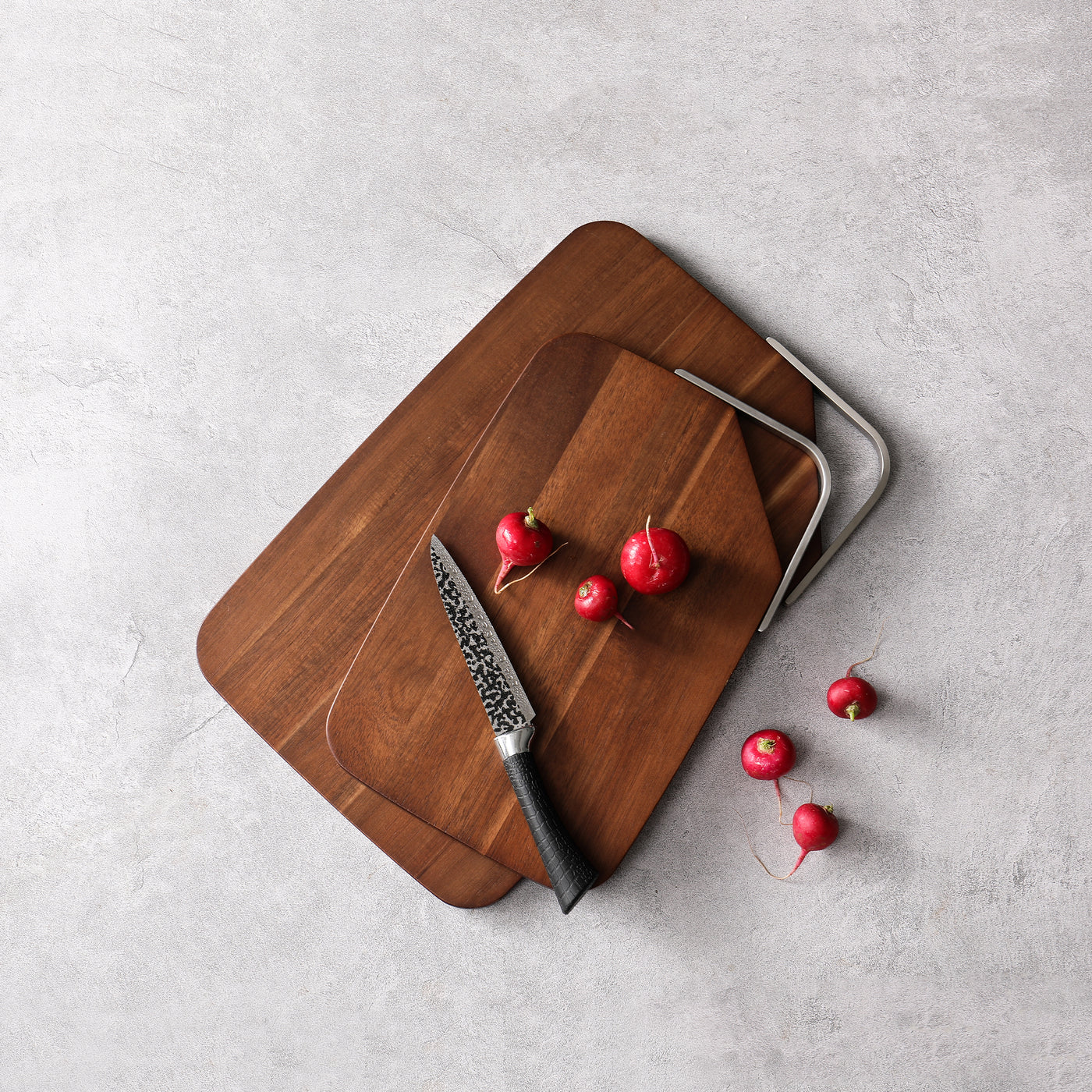 Metal Handle Cutting Board