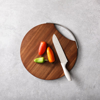 Metal Handle Round Cutting Board